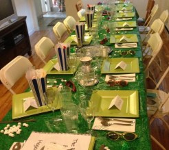 Seder table picture